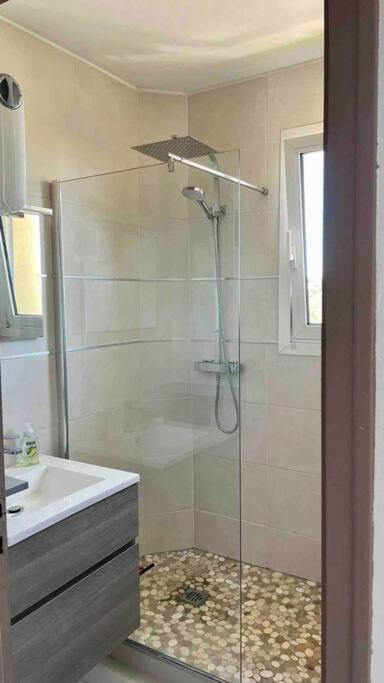 Appartement 2 Chambres Terrasse Vue Mer كاري-لو-رويه المظهر الخارجي الصورة